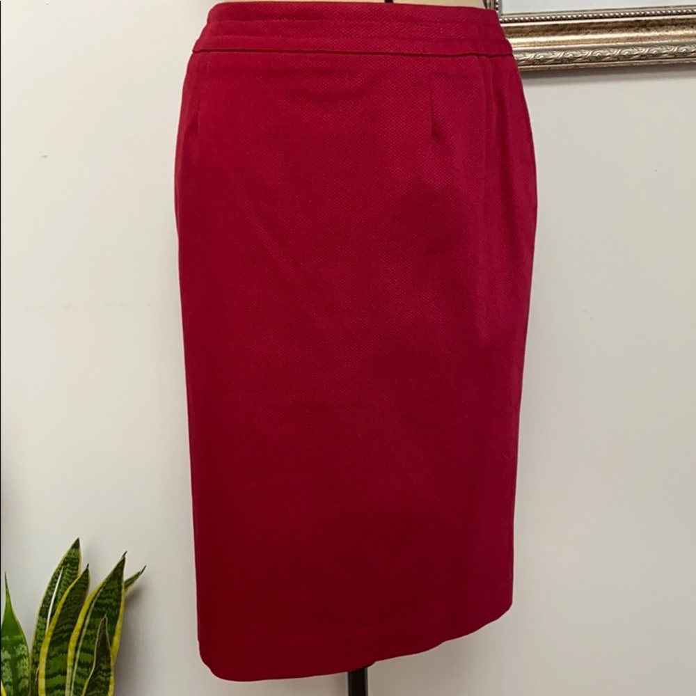 NWT High-end skirt wants to know touch of a woman